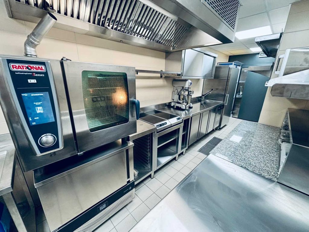 installation cuisine pro CHR